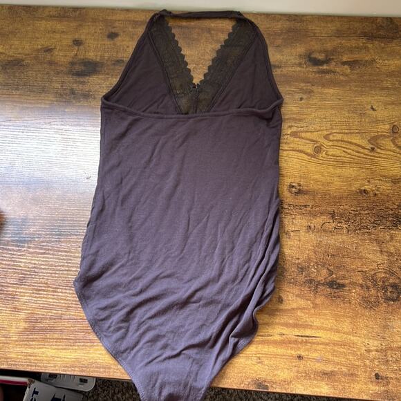 American Eagle Essential Black Lace Deep V-Neck Halter Bodysuit - Picture 10 of 12